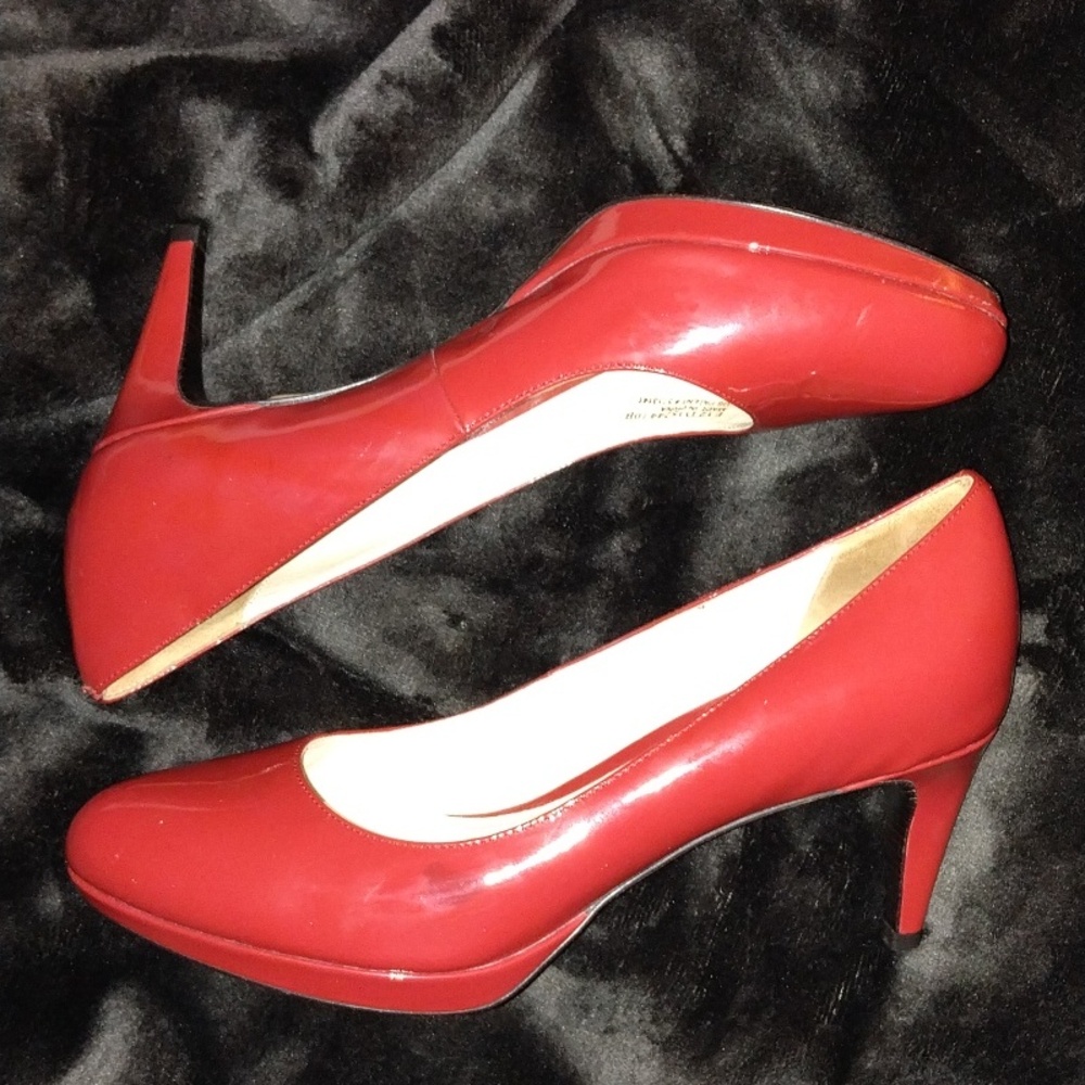 👠Cole Haan X Nike  Red Women's Patent Heels 👠